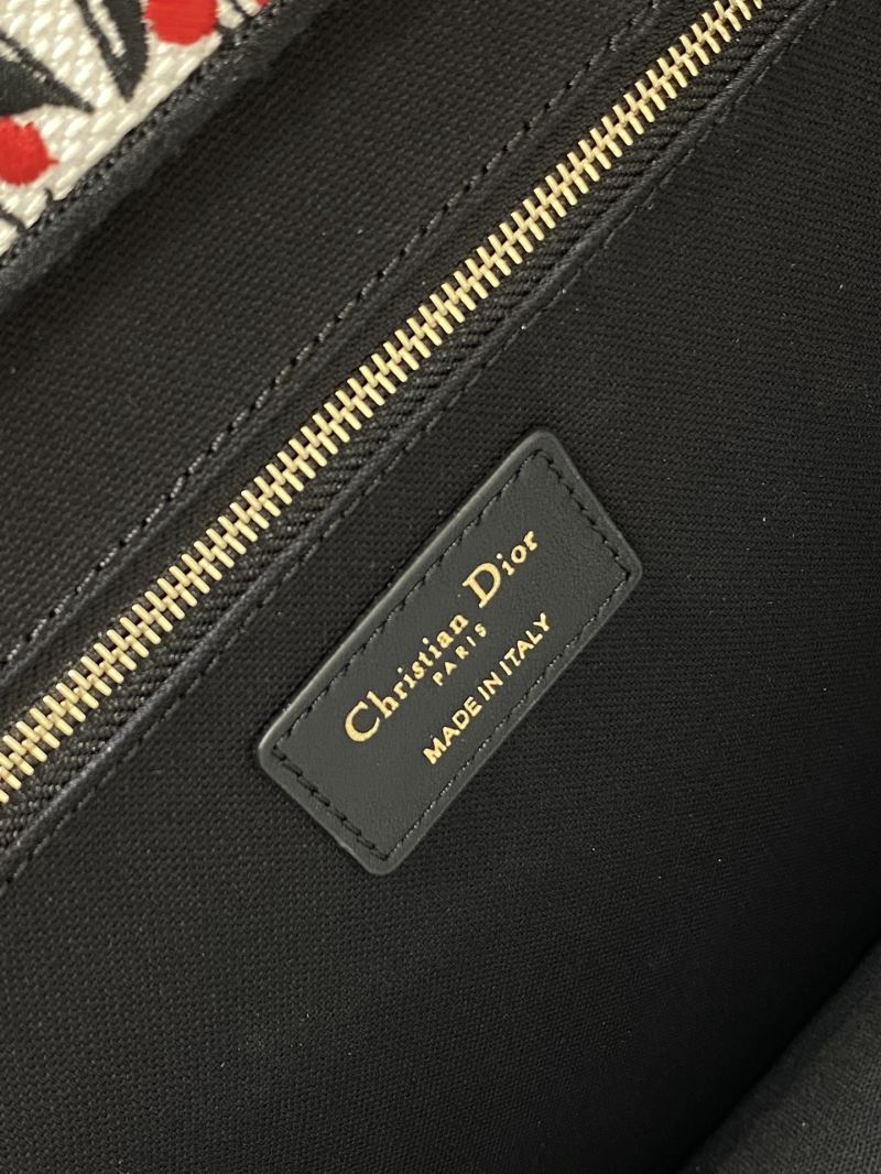 Christian Dior Shopping Bags